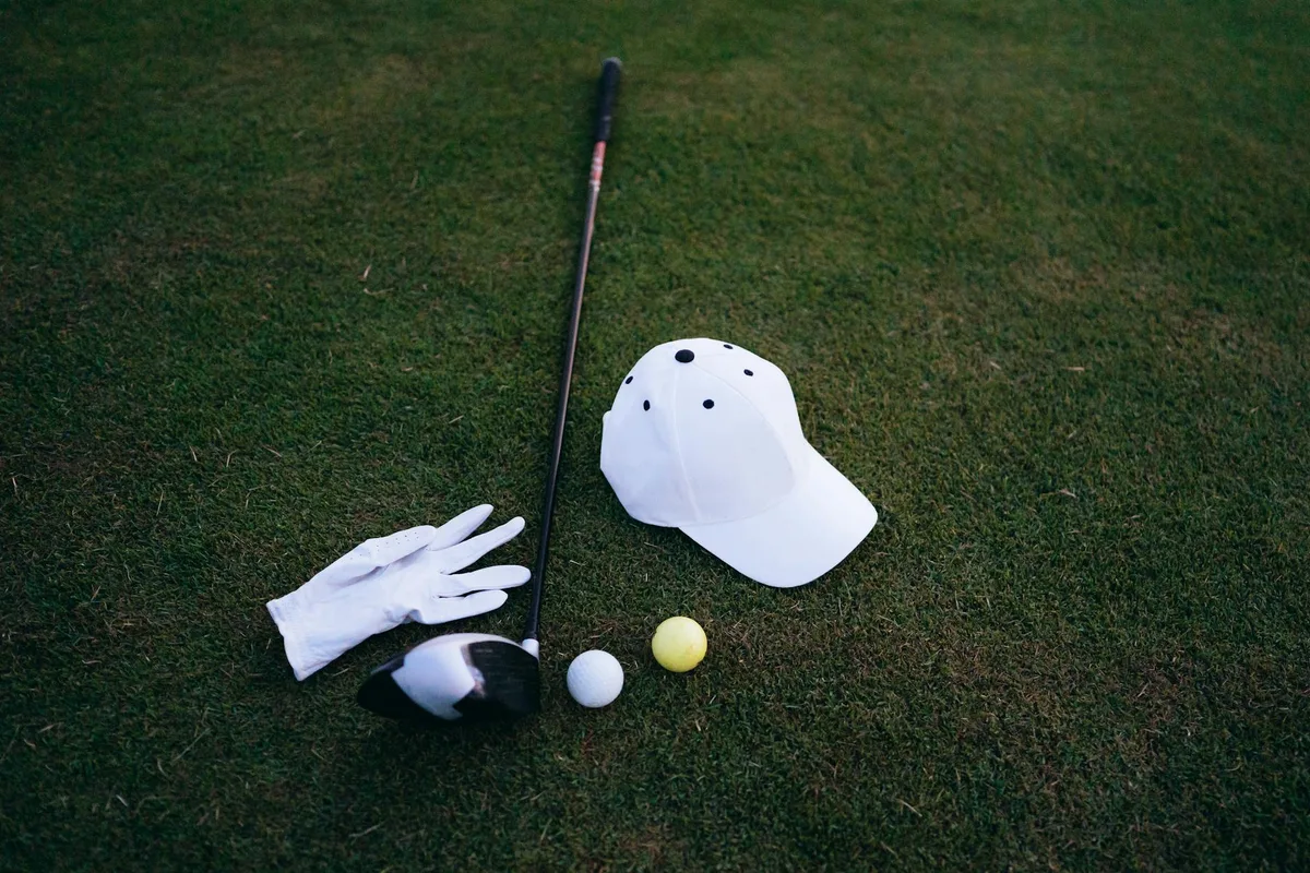 Golf Gifts Under £10: Small Budget, Genuine Usefulness
