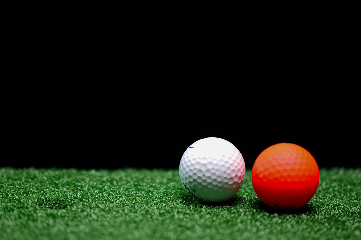 How to Choose Golf Balls: A Guide for Beginner and Intermediate Players